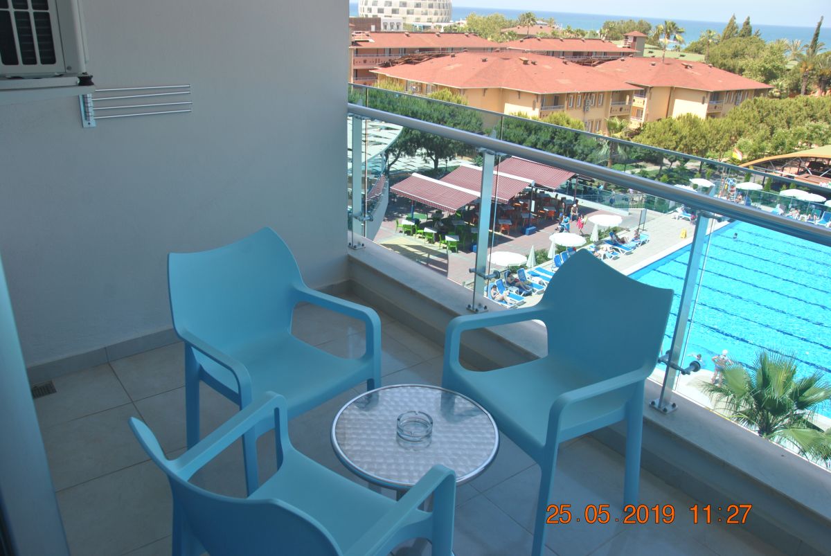 imagini hotel LONICERA RESORT